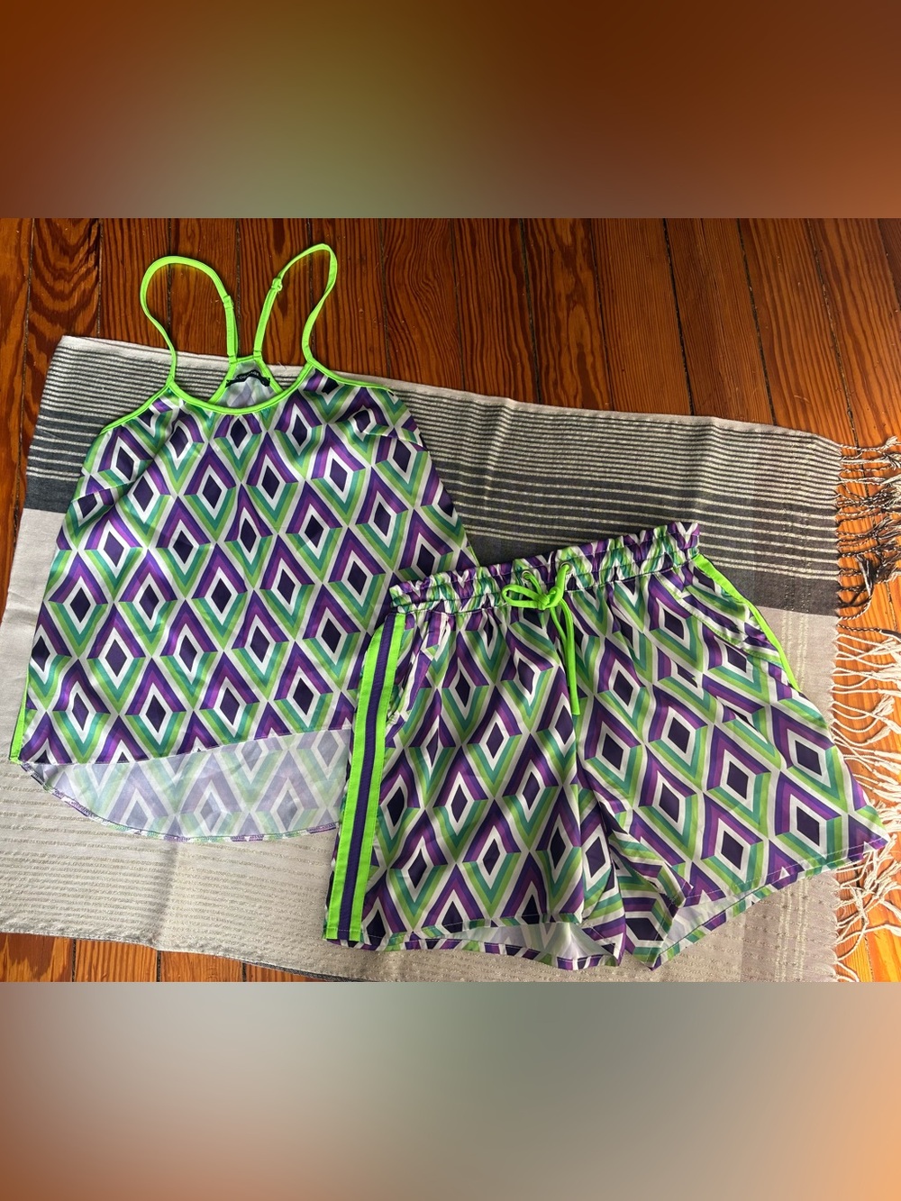 PoloGarage Satin Neon Trim Geometric Lounge Set